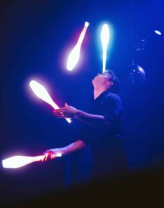 LED-Jonglage Act